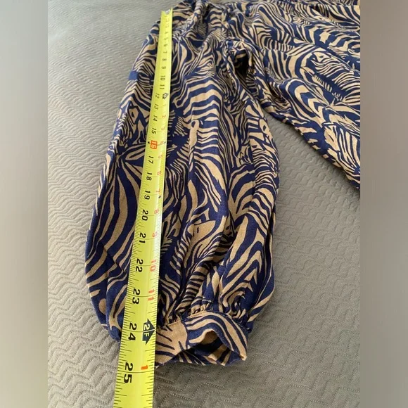 Banana Republic button down linen blouse peasant jungle zebra safari stripes 💙🤎 - Picture 10 of 11